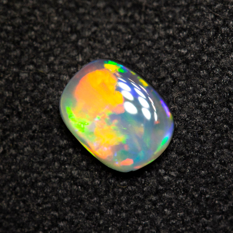 0.28 ct black opal 4.9x3.8x2mm