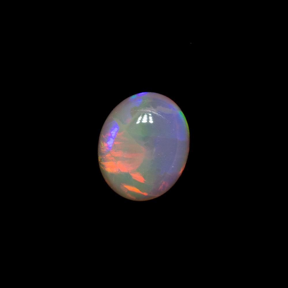 0.30 ct double-sided dark opal 5x4.1x2.3mm