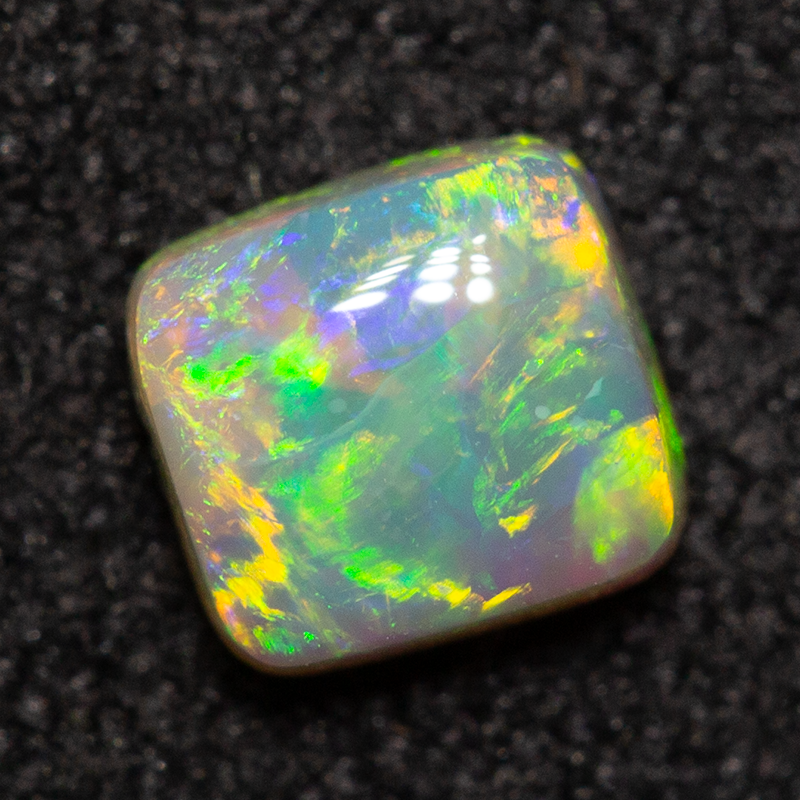 0.34 ct crystal opal 4.4x4.1x2.3mm