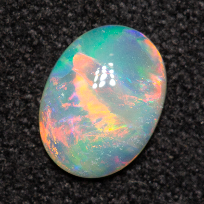 0.37 ct crystal opal 6.6x4.9x1.8mm