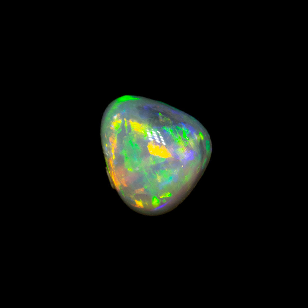 0.40 ct crystal opal 5.6x4.9x2.5mm