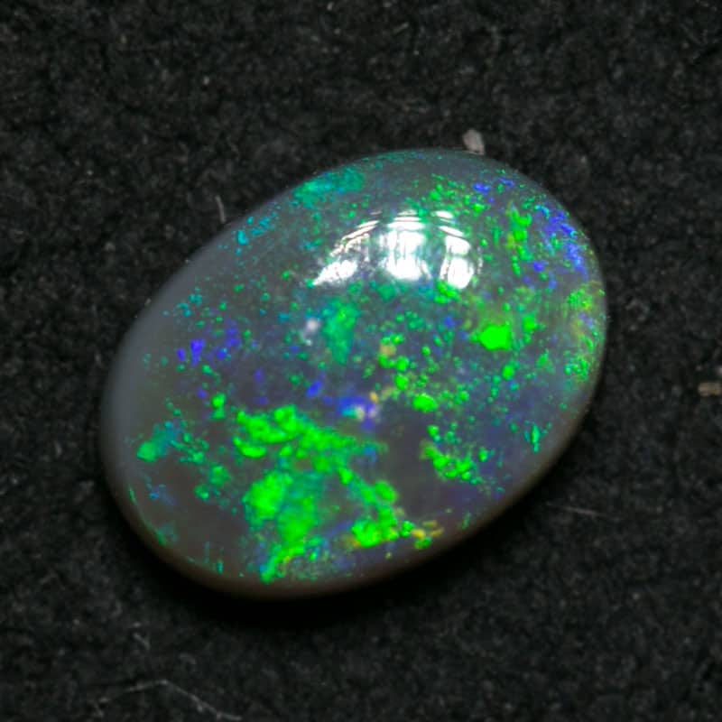 0.40 ct dark opal 6x4x2mm