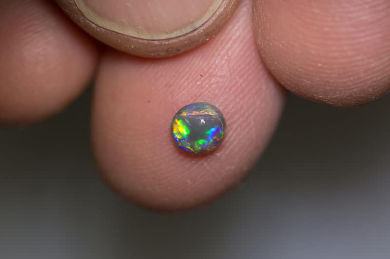0.43 ct dark opal double sided 5x5x3mm