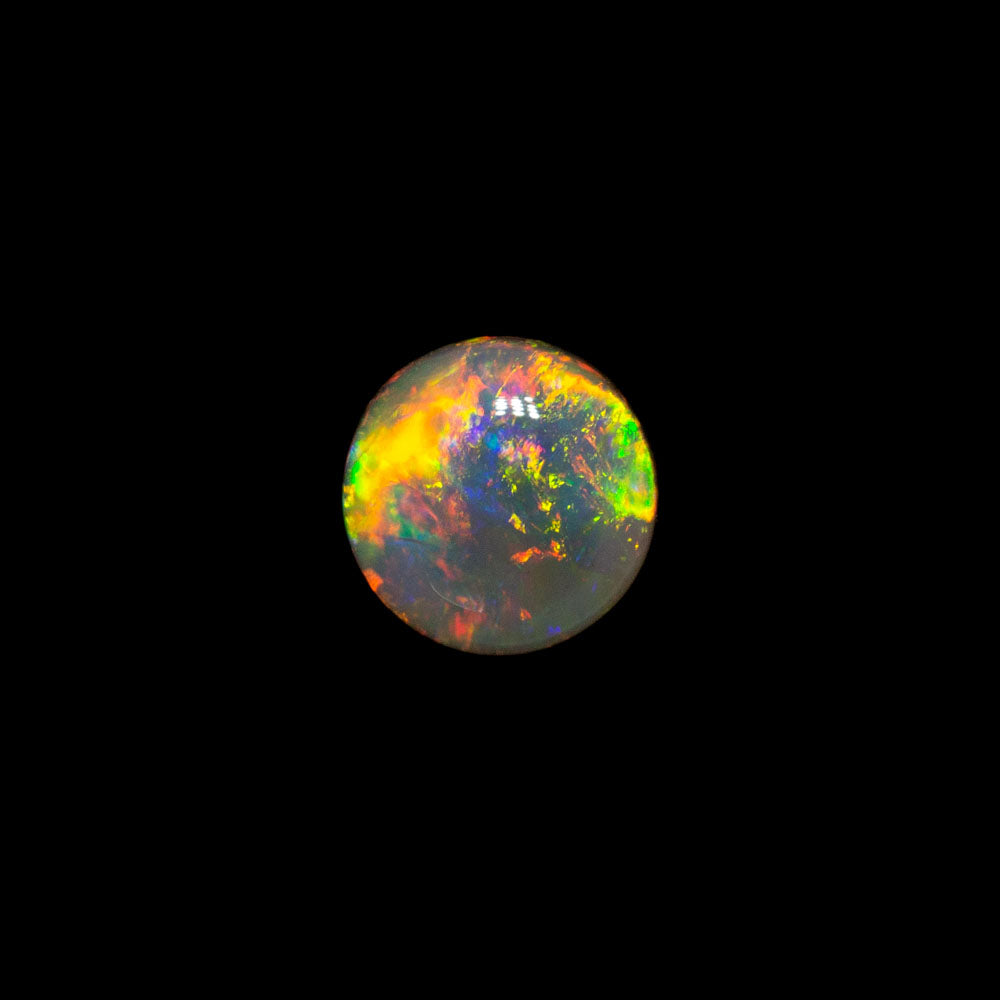 0.47 ct dark opal 5.4x5.4x2.5mm
