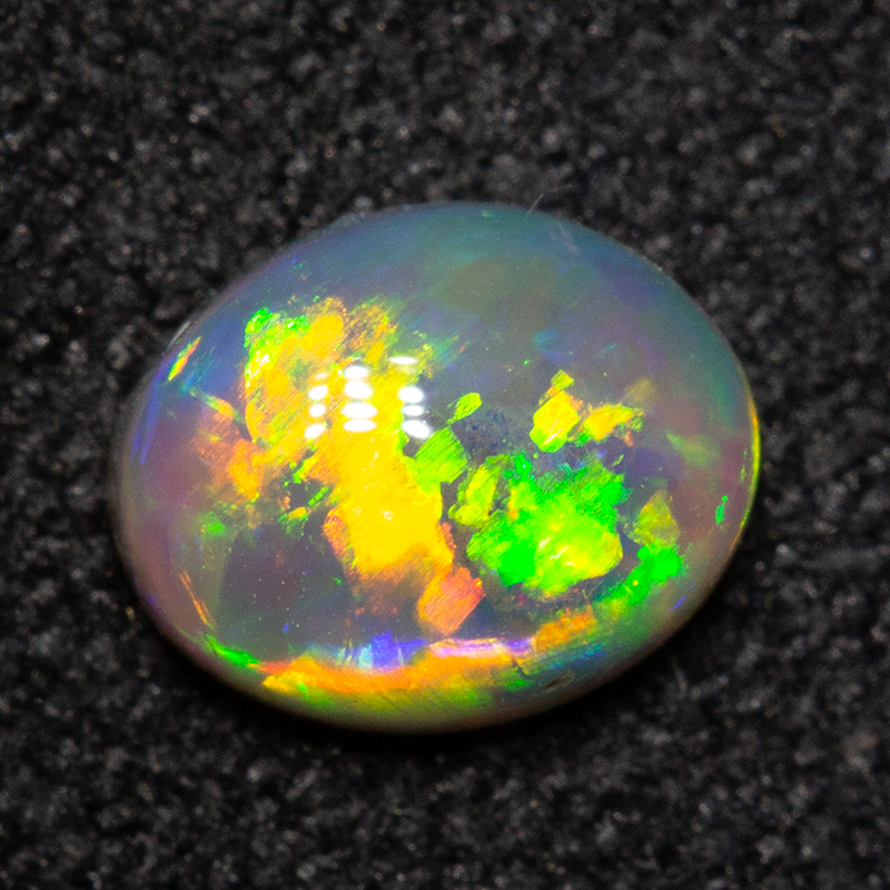0.49 ct crystal opal 5.9x4.8x2.6mm