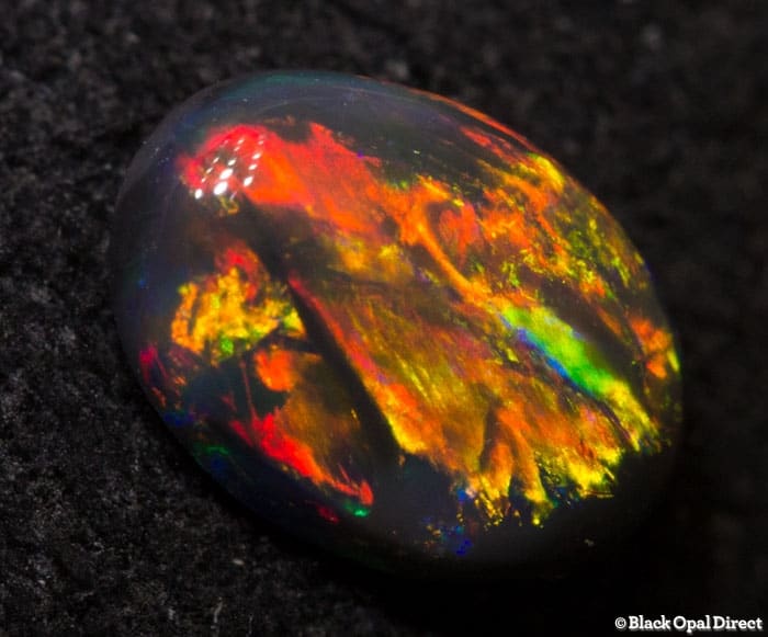 0.51ct black opal