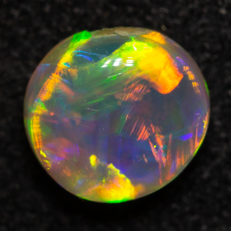 0.55 ct crystal opal 5.4x5.1x3.2mm