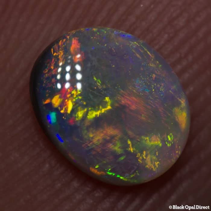 0.57 ct light opal 7x5.5x2mm