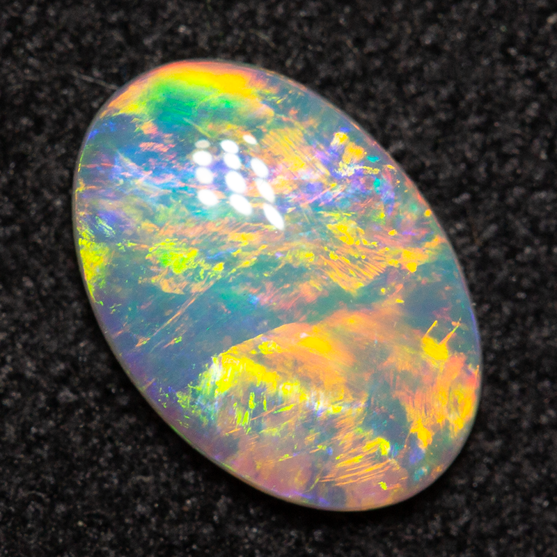 0.59 ct crystal opal 8.2x5.4x2.1mm
