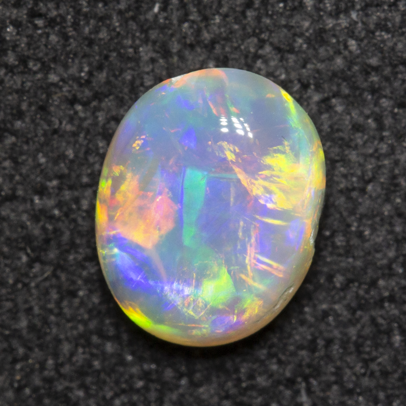 0.62 ct crystal opal 6.3x4.9x3.1mm