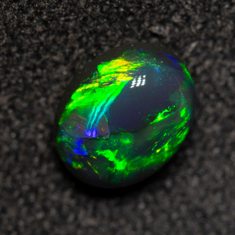 0.64 ct black opal 6.4x5x3.3mm