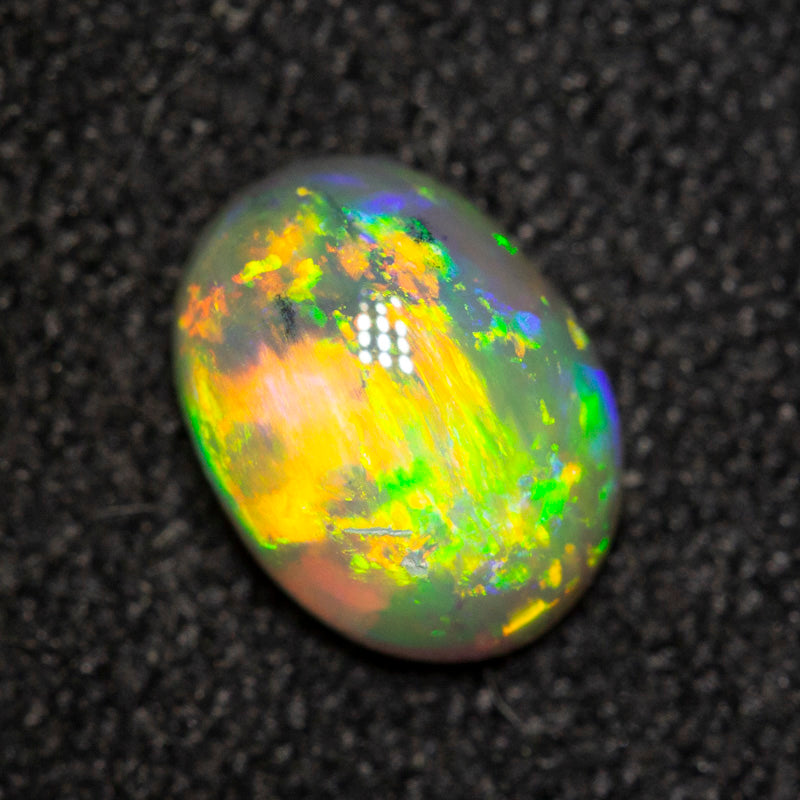 0.64 ct crystal opal 6.8x5.1x3mm
