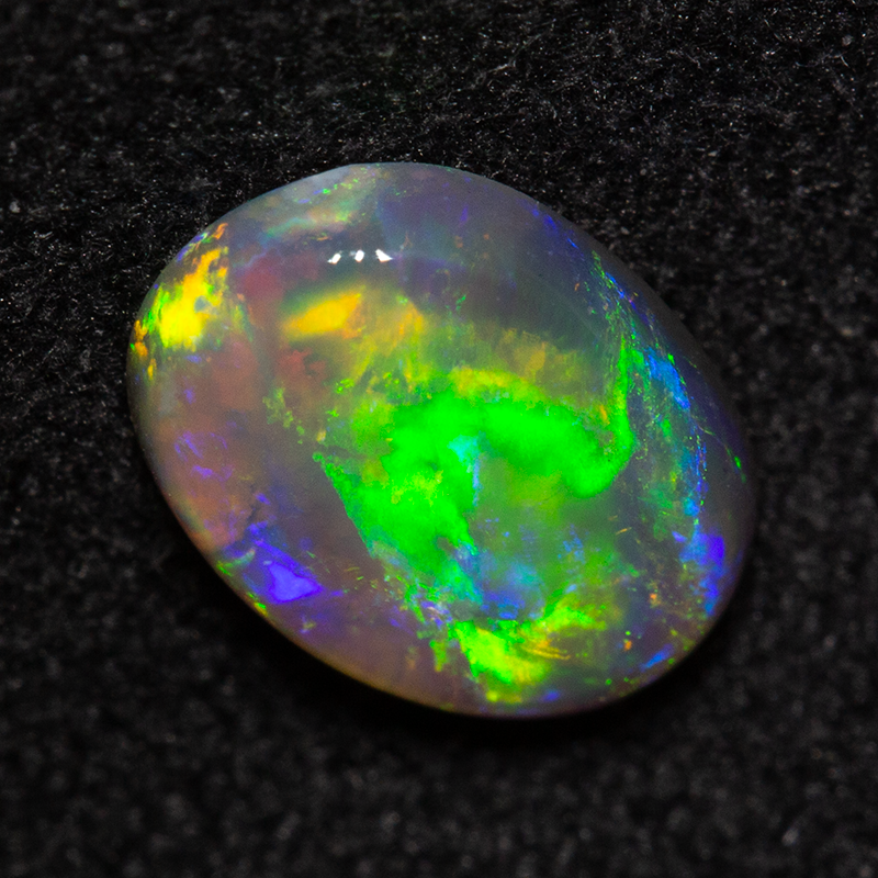 0.66 ct crystal opal 8.1x6x2mm