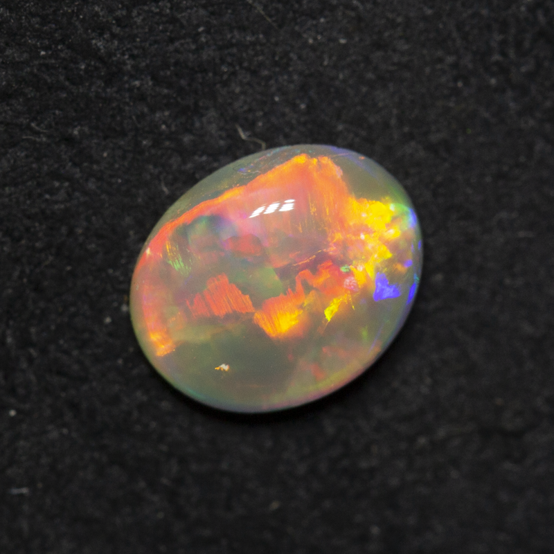 0.66 ct crystal opal 7x5.7x2.6mm