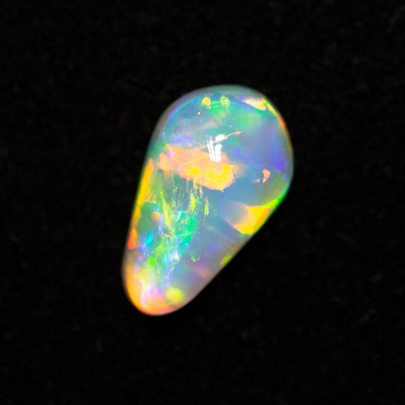 0.69 ct crystal opal 8.3x4.9x2.8mm