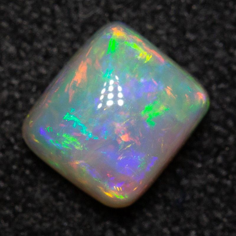 0.71 ct crystal opal 5.2x4.6x3.8mm