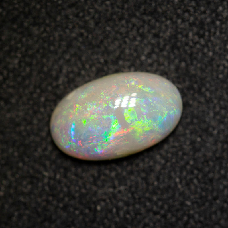 0.74 ct white opal 8.1x5x2.8mm