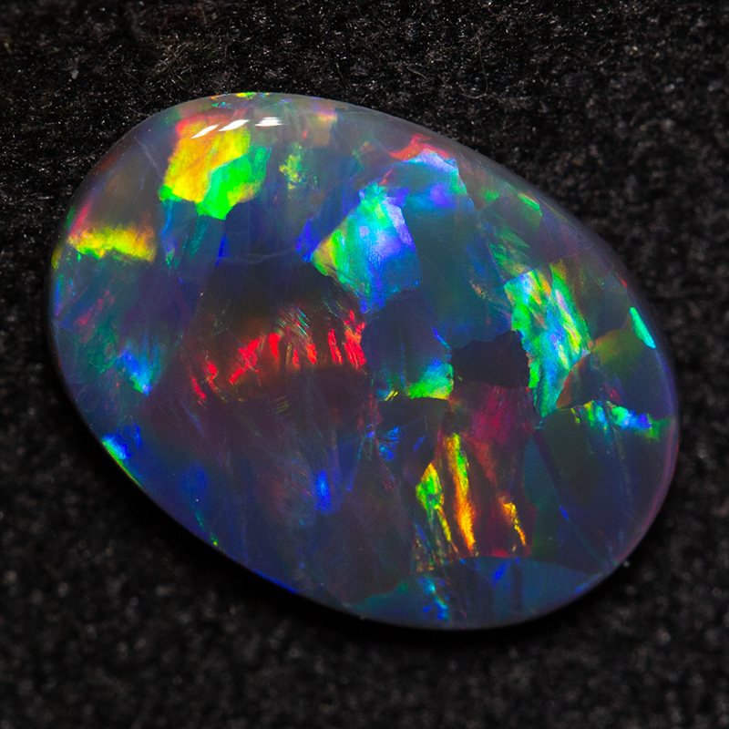 0.75 ct black opal 9.3x6.7x1.8mm