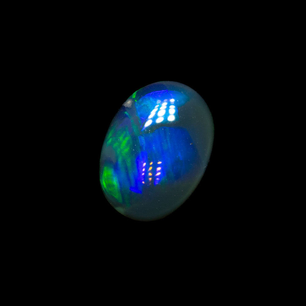 0.75 ct double-sided crystal opal 6.8x5x3.2mm