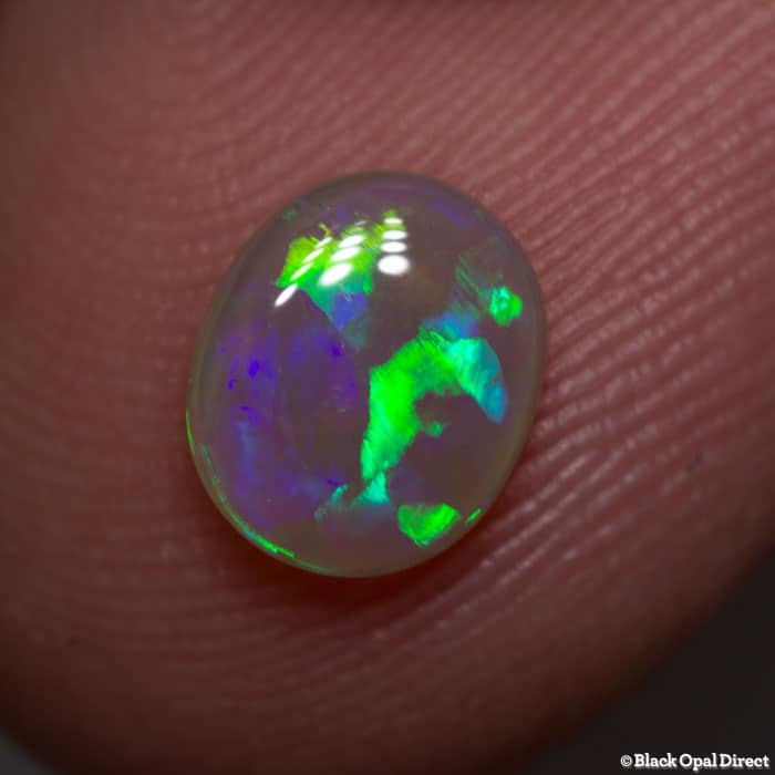 0.75 ct crystal opal 7.5x6.5x2mm
