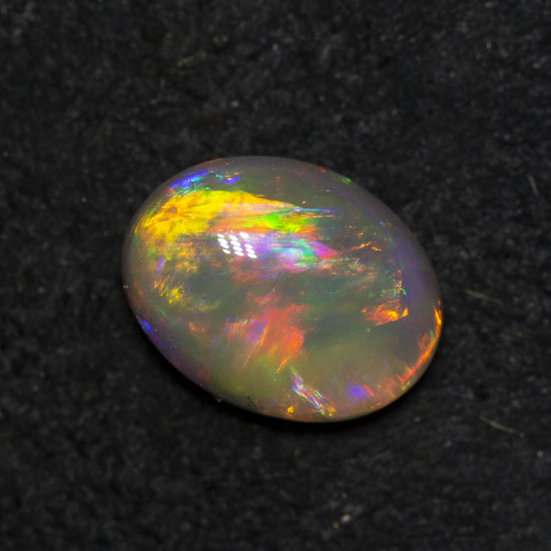 0.76 ct crystal opal 7.1x5.4x3.2mm