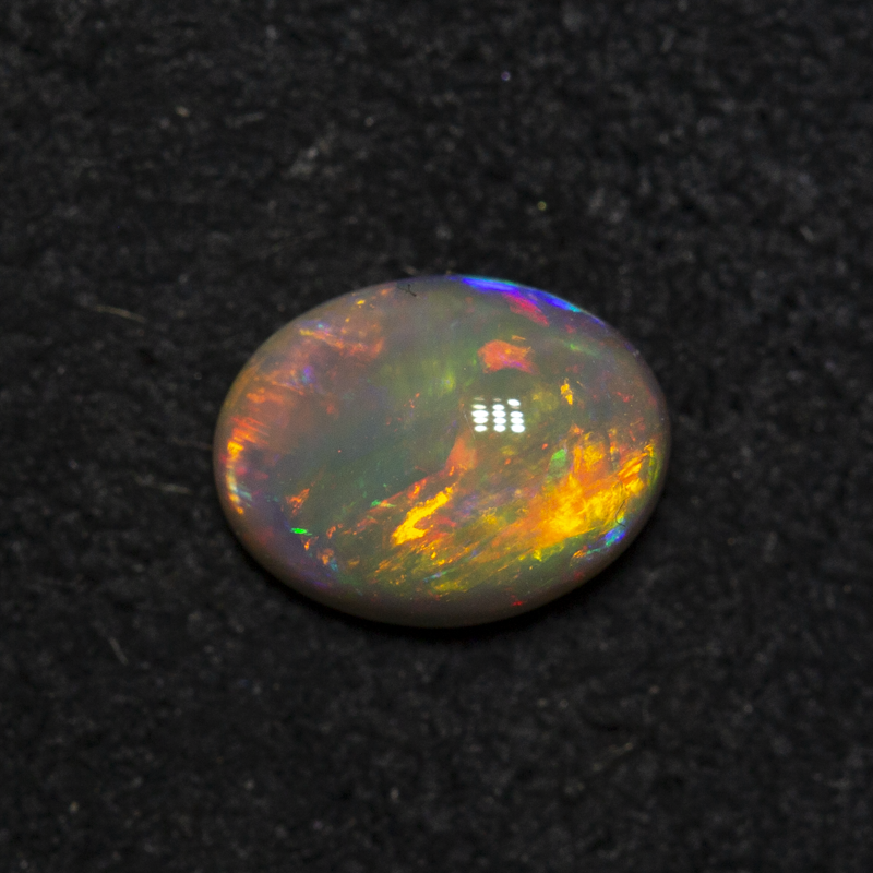0.76 ct crystal opal 7.1x5.4x3.2mm