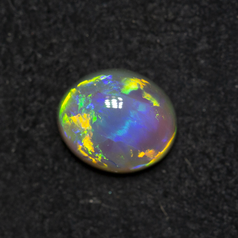 0.77 ct crystal opal 6.5x5.6x3.3mm