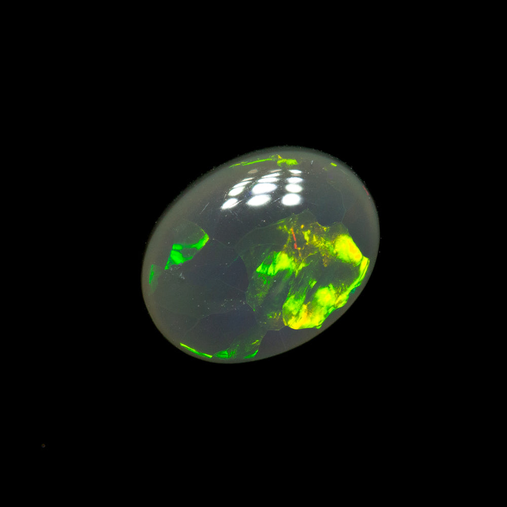 0.77 ct black opal 7.2x5.6x2.7mm