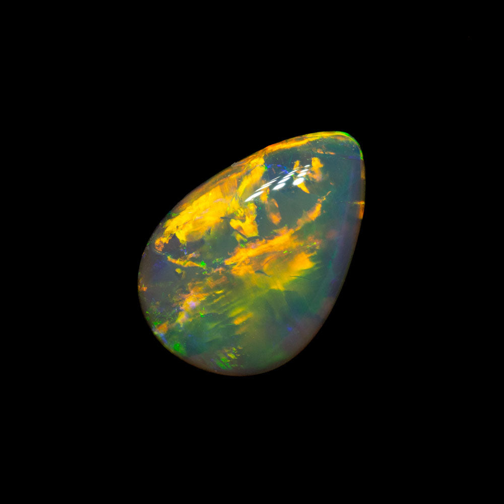 0.77 ct crystal opal 8.4x5.9x2.7mm