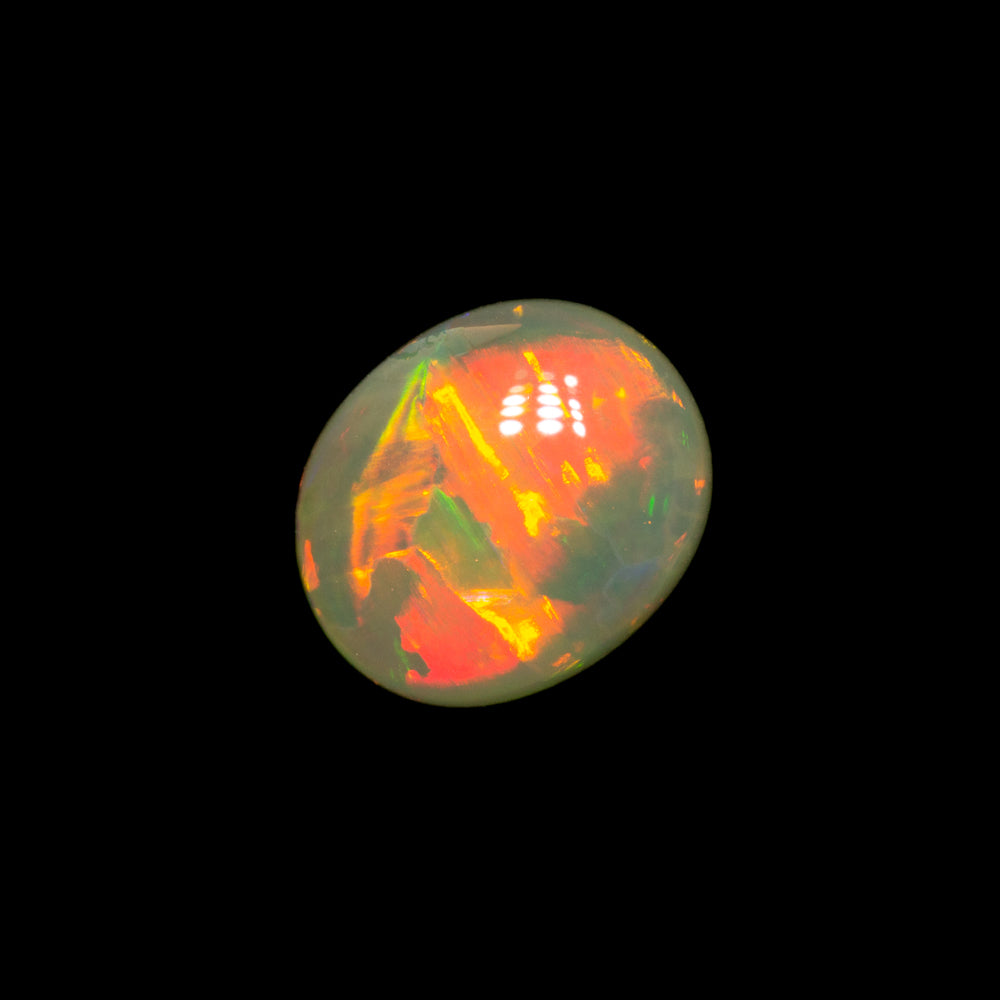 0.77 ct crystal opal 7.4x6.2x2.7mm