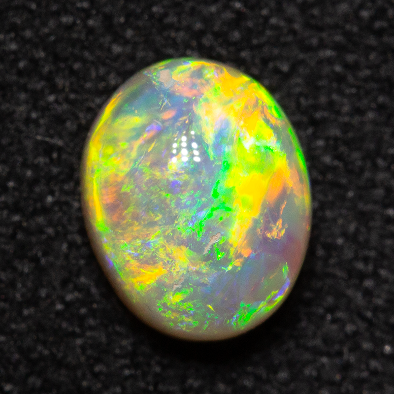 0.79 ct crystal opal 6.5x5.3x3.6mm