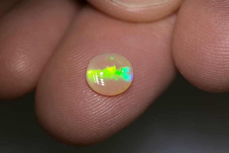 0.82 cats eye pattern crystal opal 7.5x7x2mm