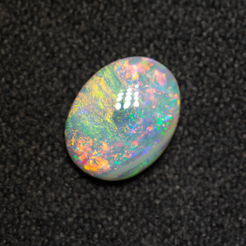 0.84 ct crystal opal 7.8x6.1x2.8mm