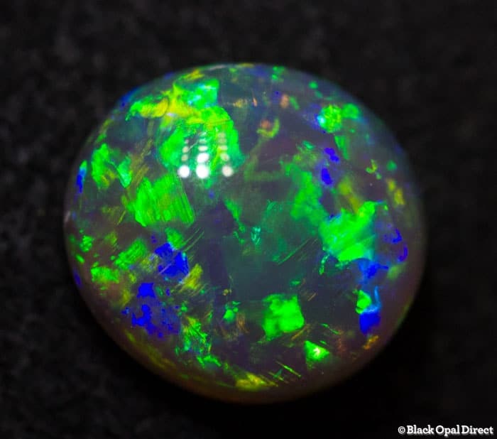 0.84ct gem green crystal opal