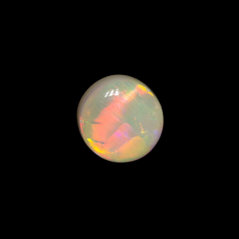 0.85 ct white opal 6.1x6x3.3mm