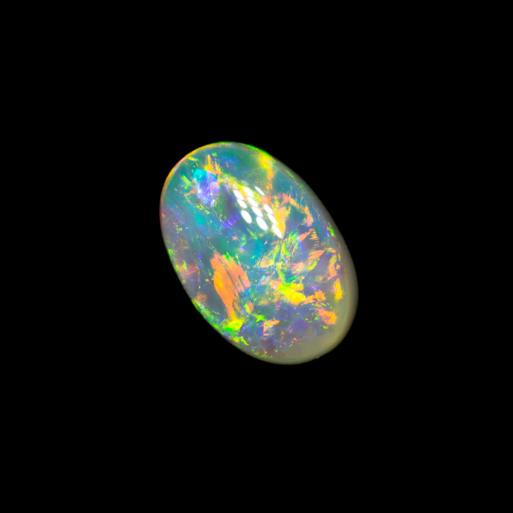 0.86 ct crystal opal 7.6x5.1x3.3mm
