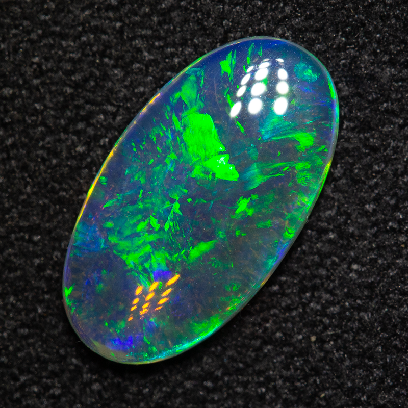 0.86 ct crystal opal 10.7x5.9x2.1mm