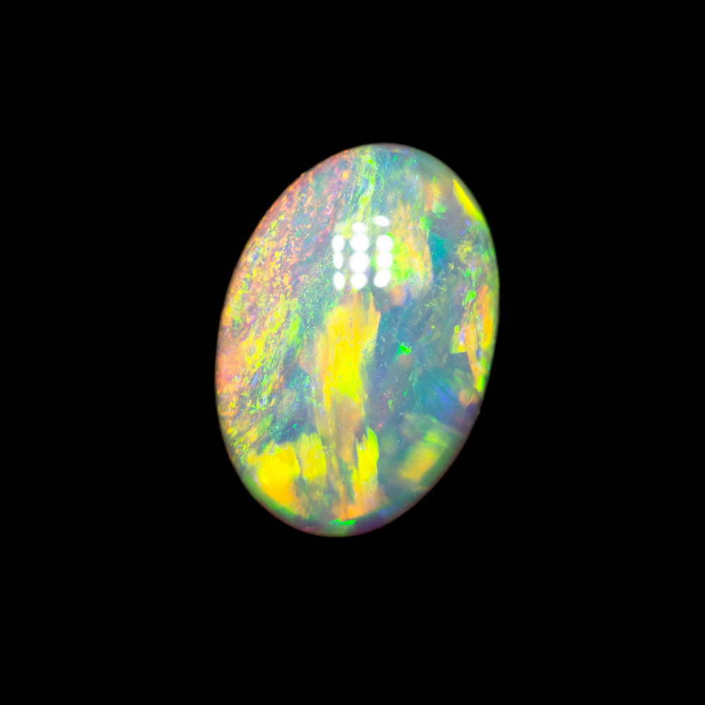 0.87 ct crystal opal 8.3x5.7x2.7mm