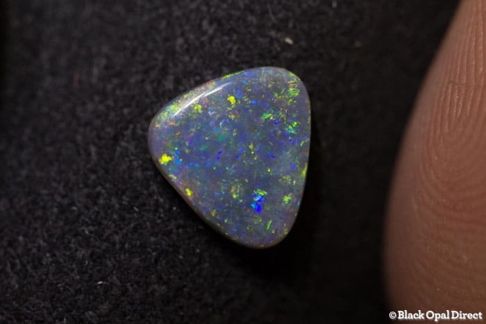 0.87 ct triangle shaped opal double sided 8x7x2mm