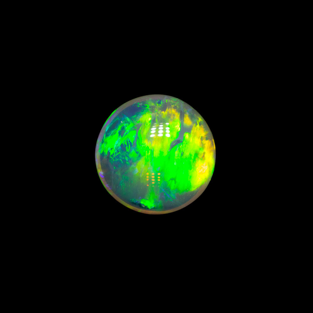 0.90 ct double-sided crystal opal 7x7x3.1mm