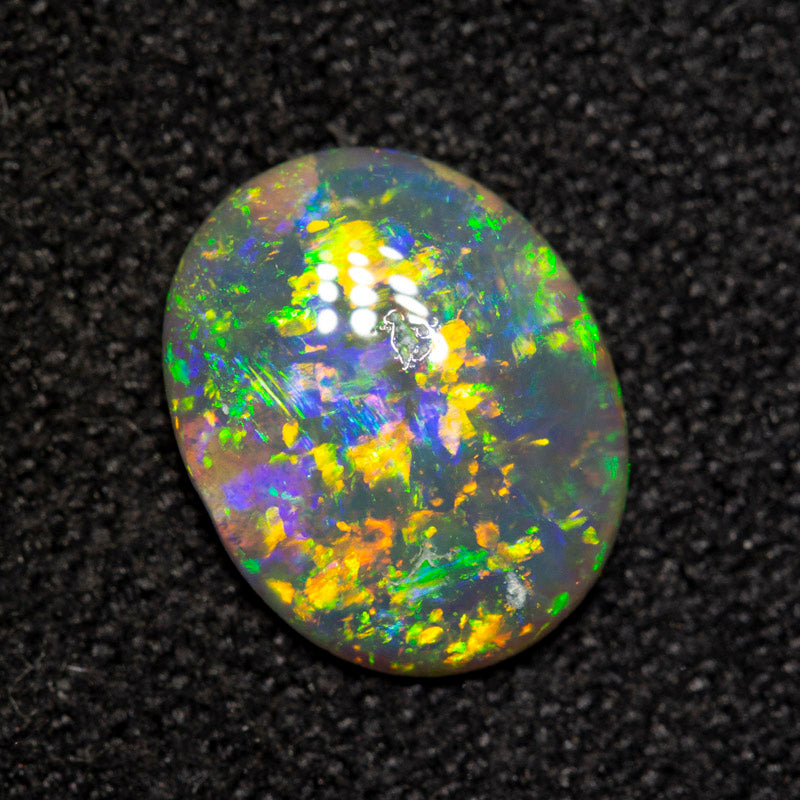 0.90 ct crystal opal 8.9x7.2x2.3mm