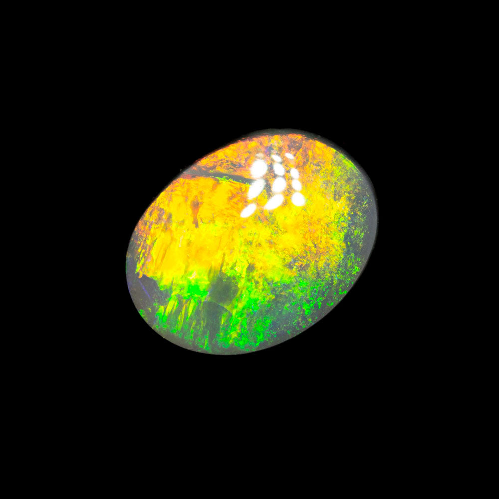 0.91 ct dark opal 8.2x6.4x2.6mm