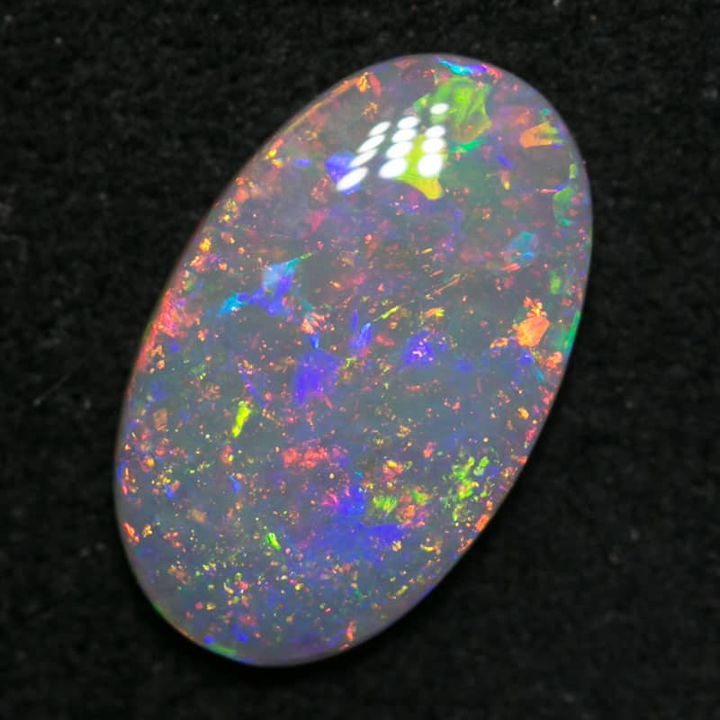 0.92 ct white opal 10x6x2mm