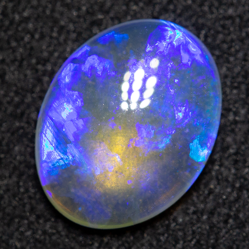 0.96 ct crystal opal treasure box