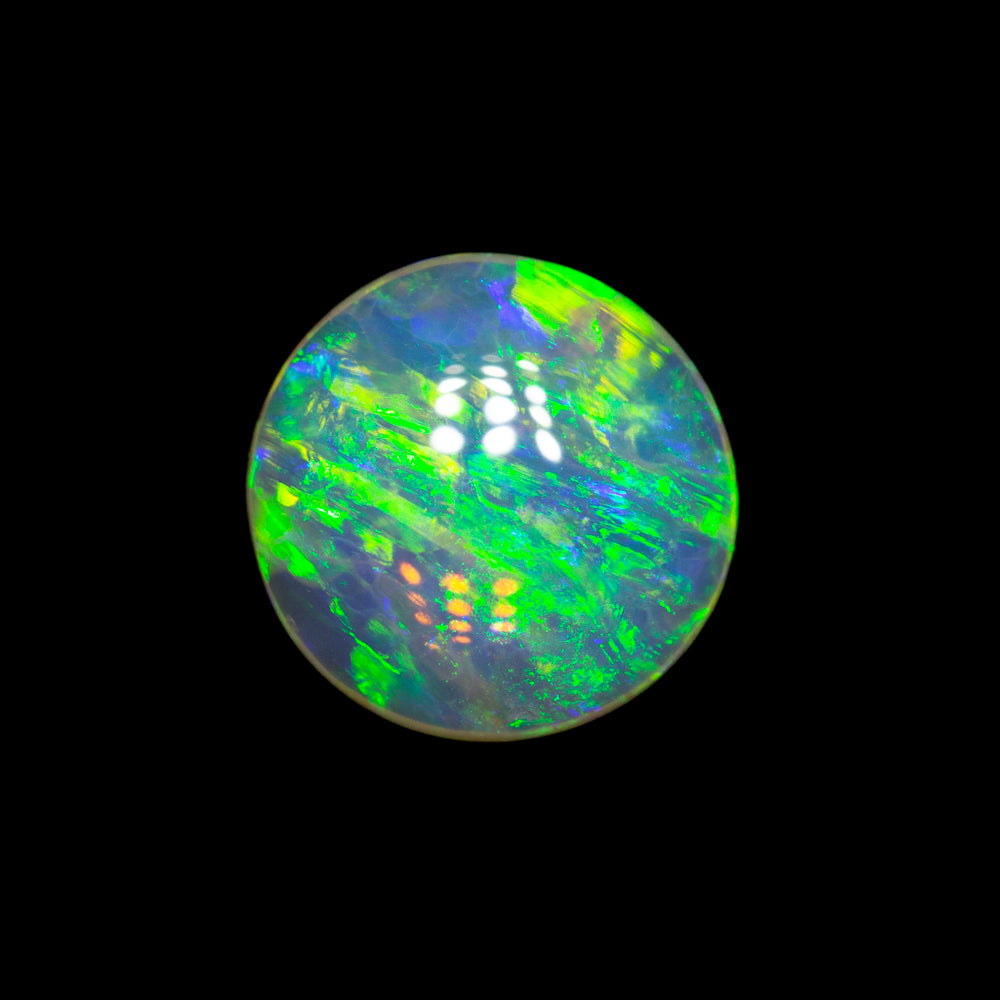 1.07 ct double-sided crystal opal 7.9x7.9x2.7mm