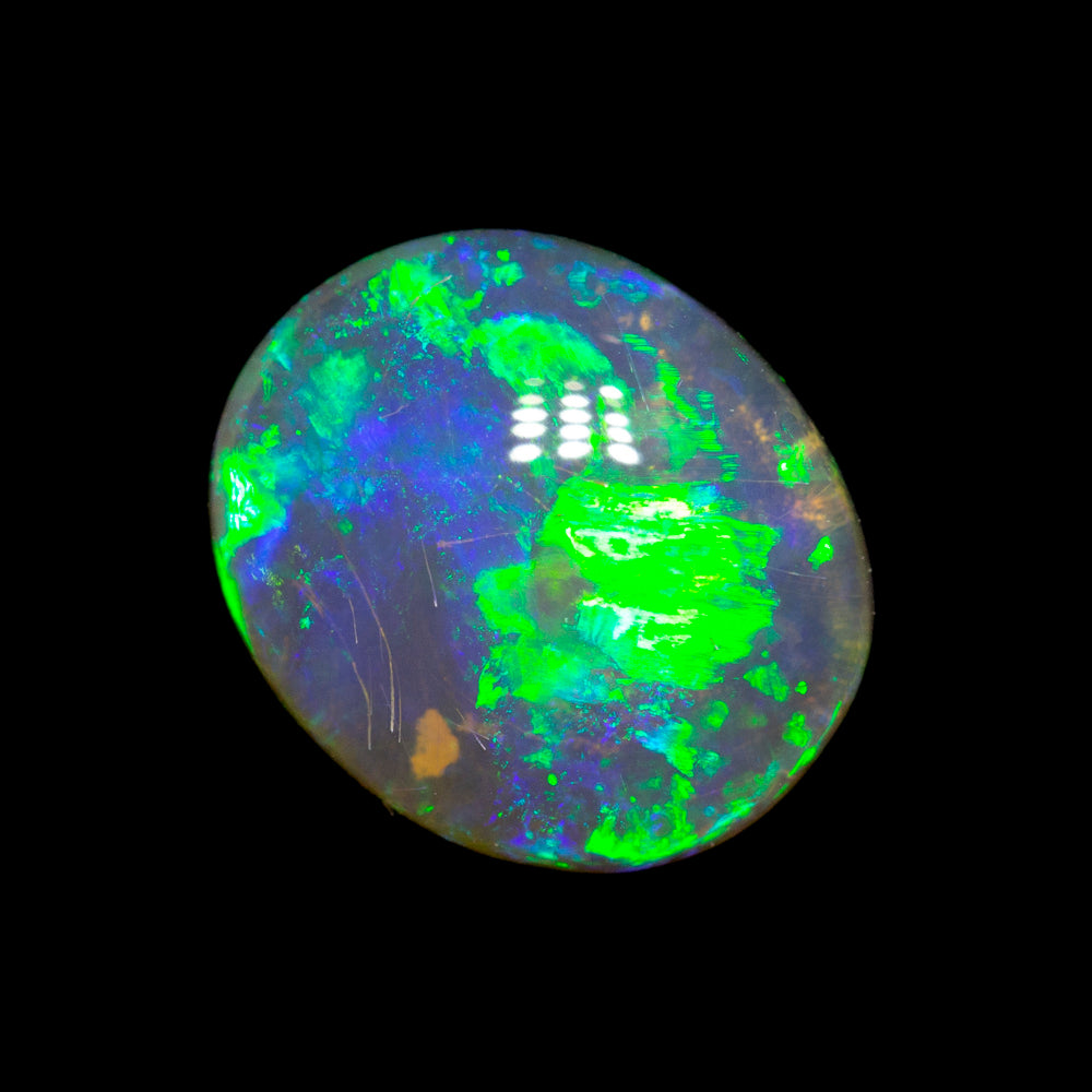 1.00 ct crystal opal 8.7x7.4x2.6mm