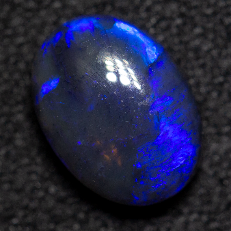 1.05 ct black opal treasure box