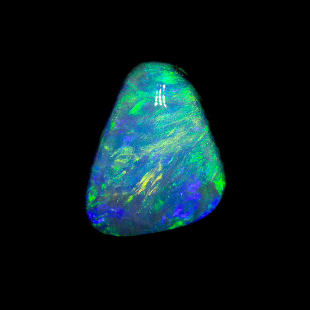 1.07 ct black opal 8.5x7.2x3.2mm