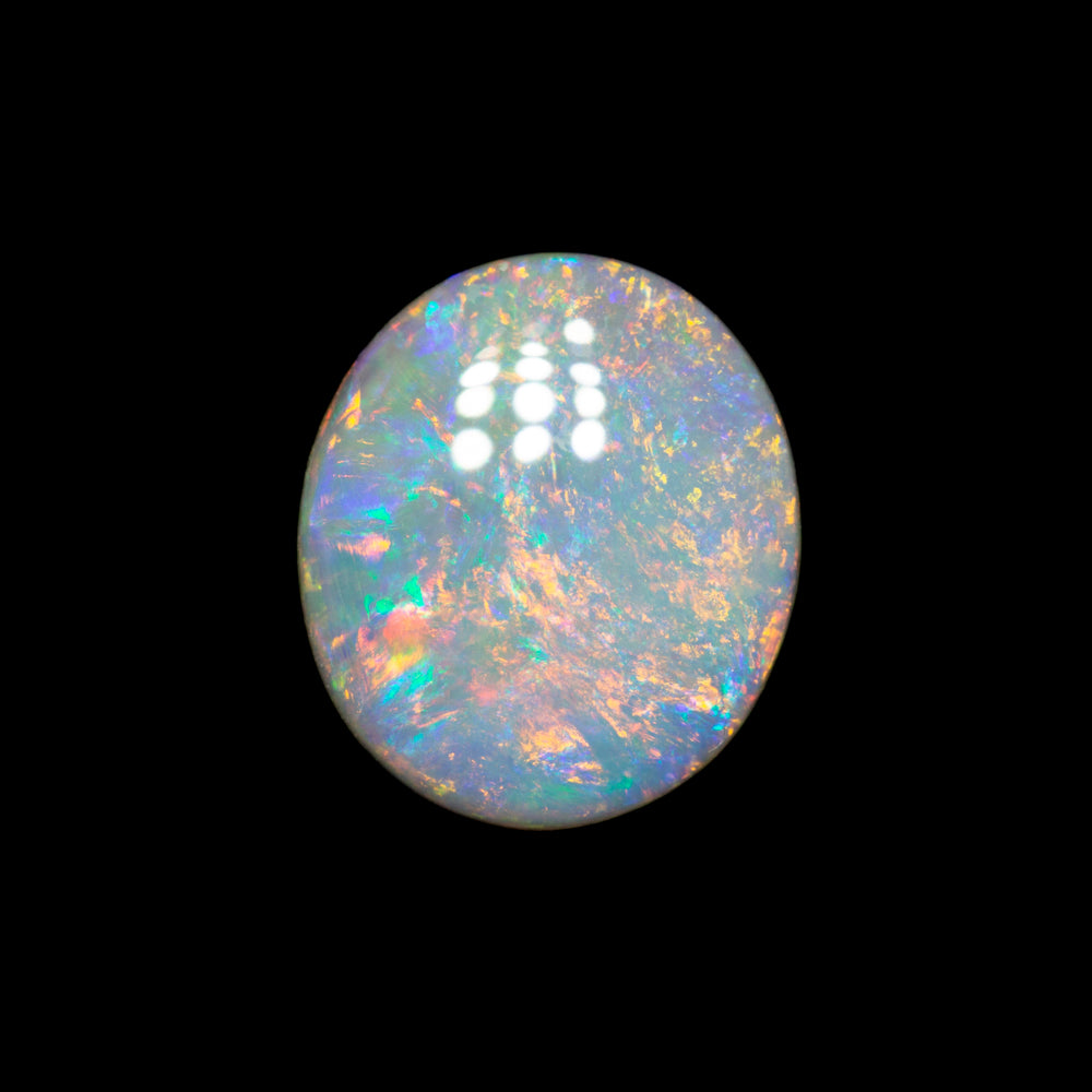 1.07 ct white opal 9.7x8.5x1.9mm