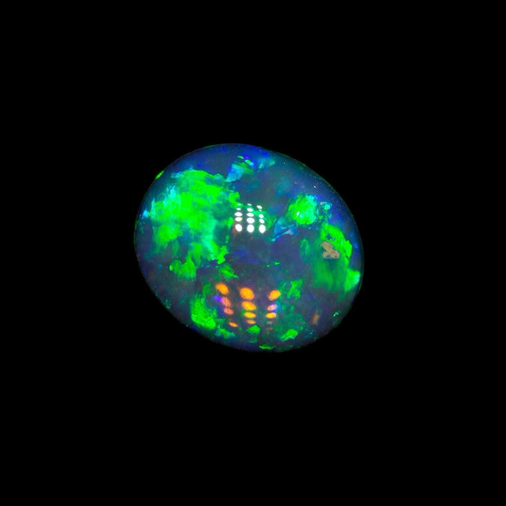 1.09 ct double-sided crystal opal 7.7x6.6x3.3mm